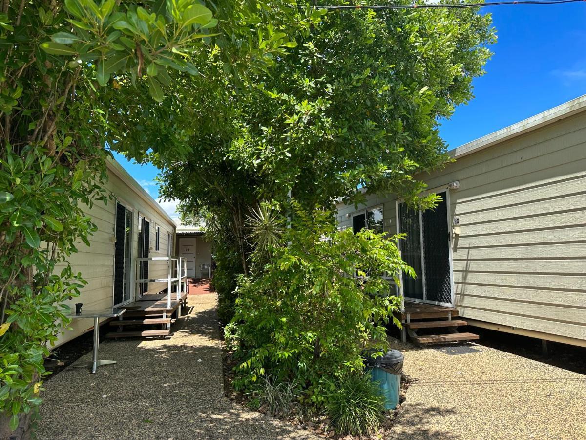 Mareeba Motor Inn Экстерьер фото